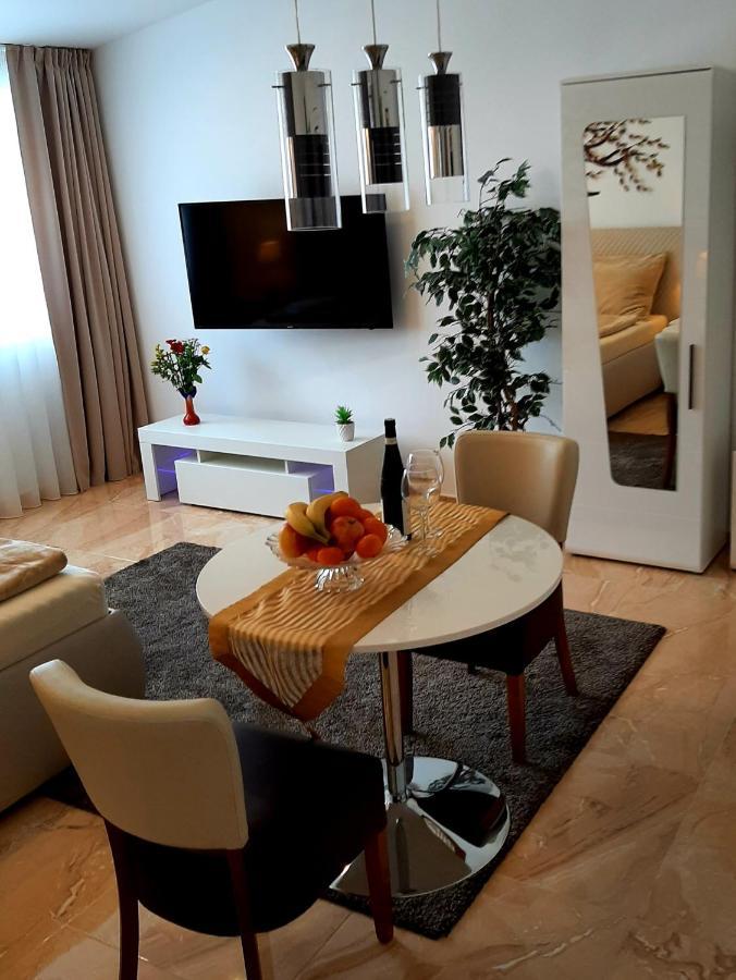 Nobless Apartments Holedna เบอร์โน ภายนอก รูปภาพ