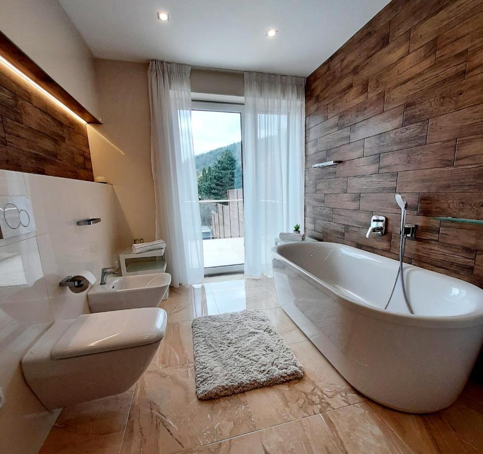 Nobless Apartments Holedna เบอร์โน ภายนอก รูปภาพ